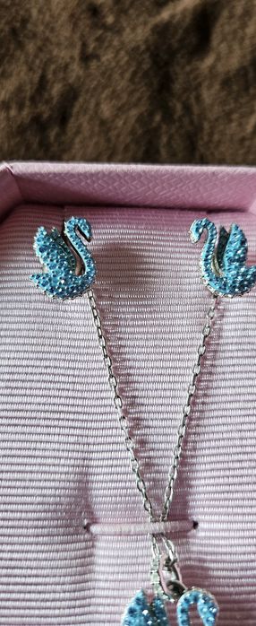 Дамски комплект обици и колие Swarovsk