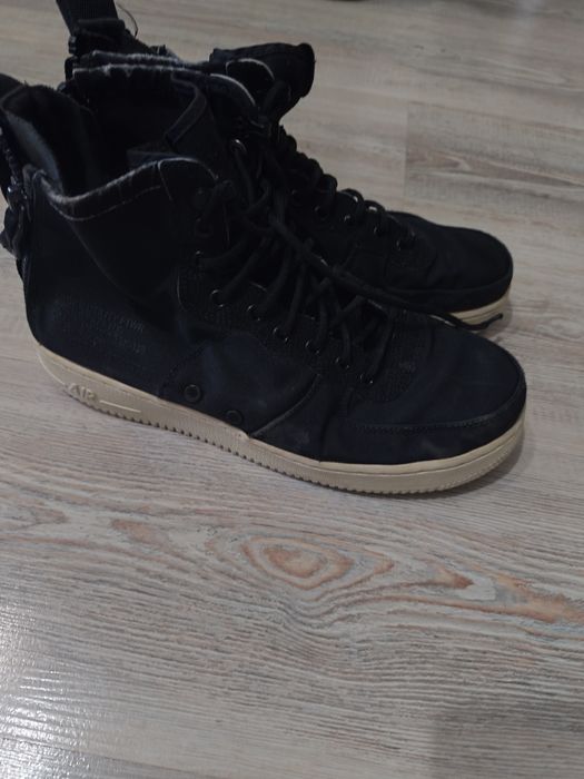 Adidași Nike doua perechi