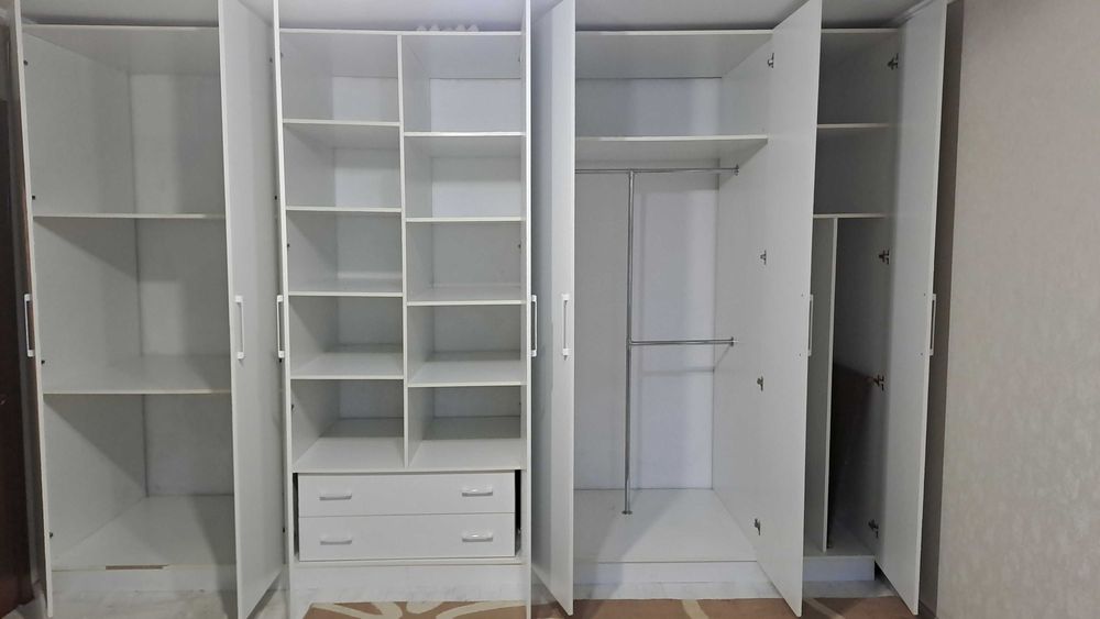 Гардеробный шкаф