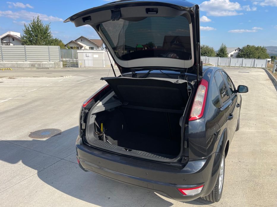FORD Focus 2009 — imagine 5