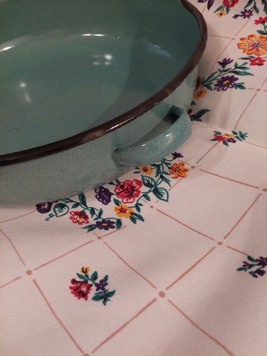 Голяма емайлирана тава