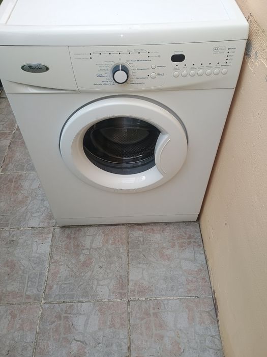 Mașină de spălat indesit AFT20443