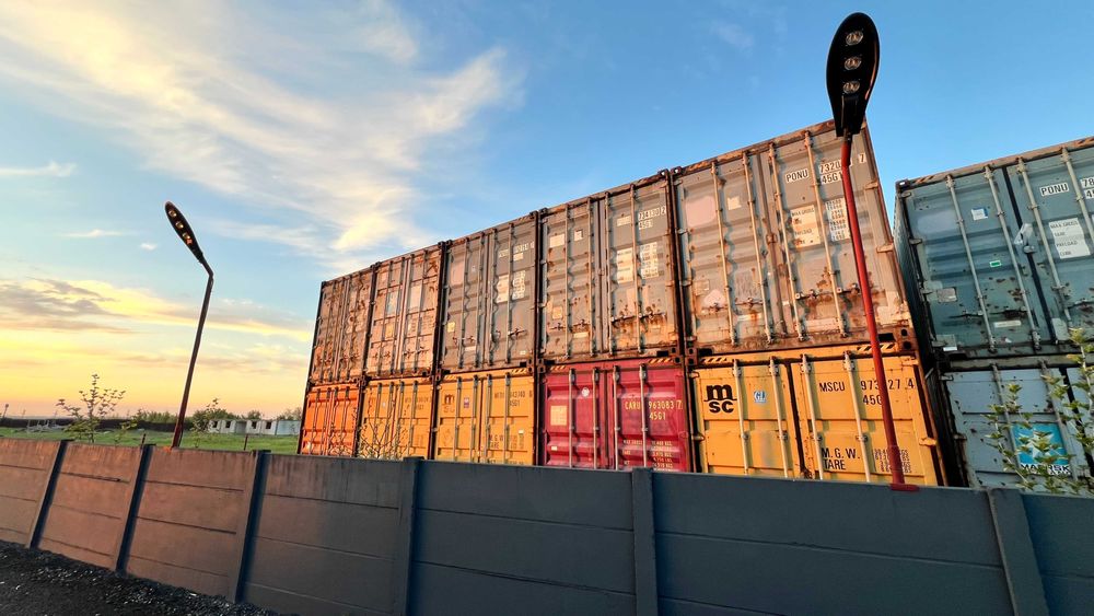 Containere maritime 20 picioare si 40 picioare