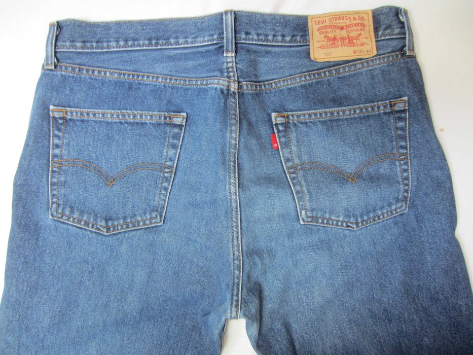 Blugi Levis 751, W36 L30, Talie=94cm,Lung=104cm, drepti, stare fbuna