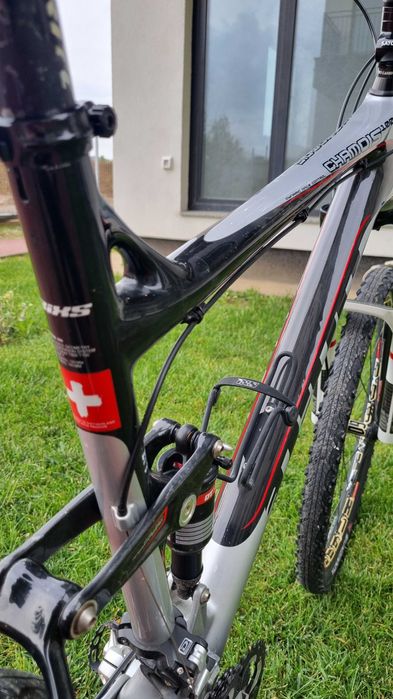 Bicicleta Full suspension Full Carbon BIXS L