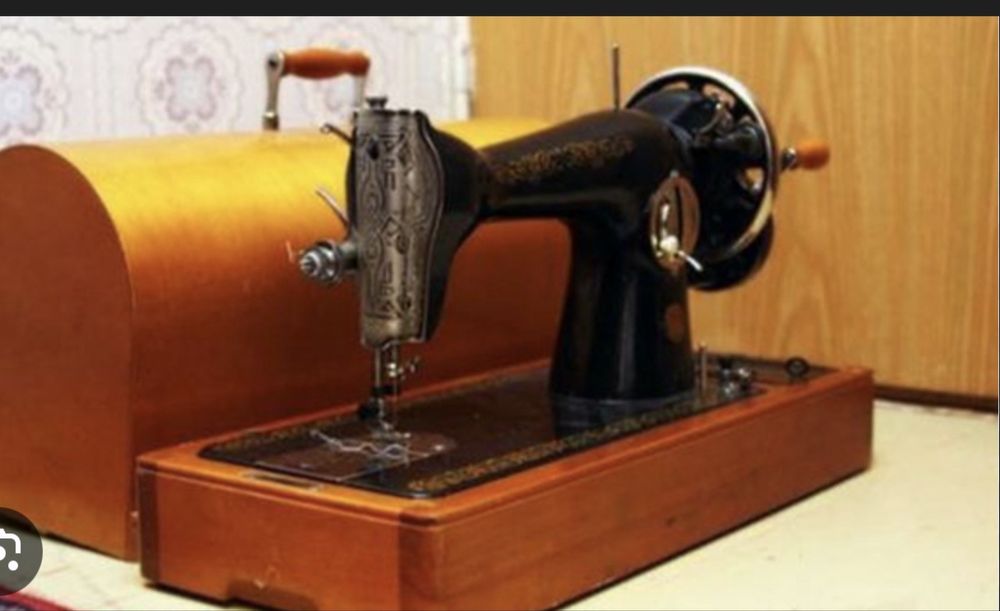 Продам швейную машинку