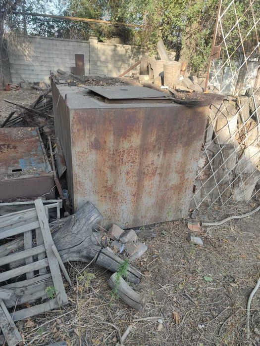 Емкость металическая бу