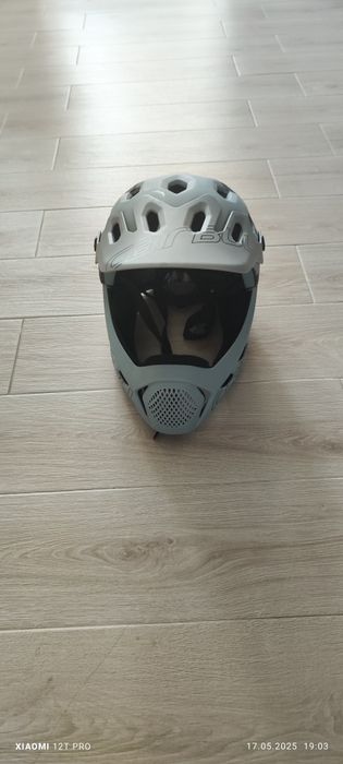 Cască MTB detașabilă