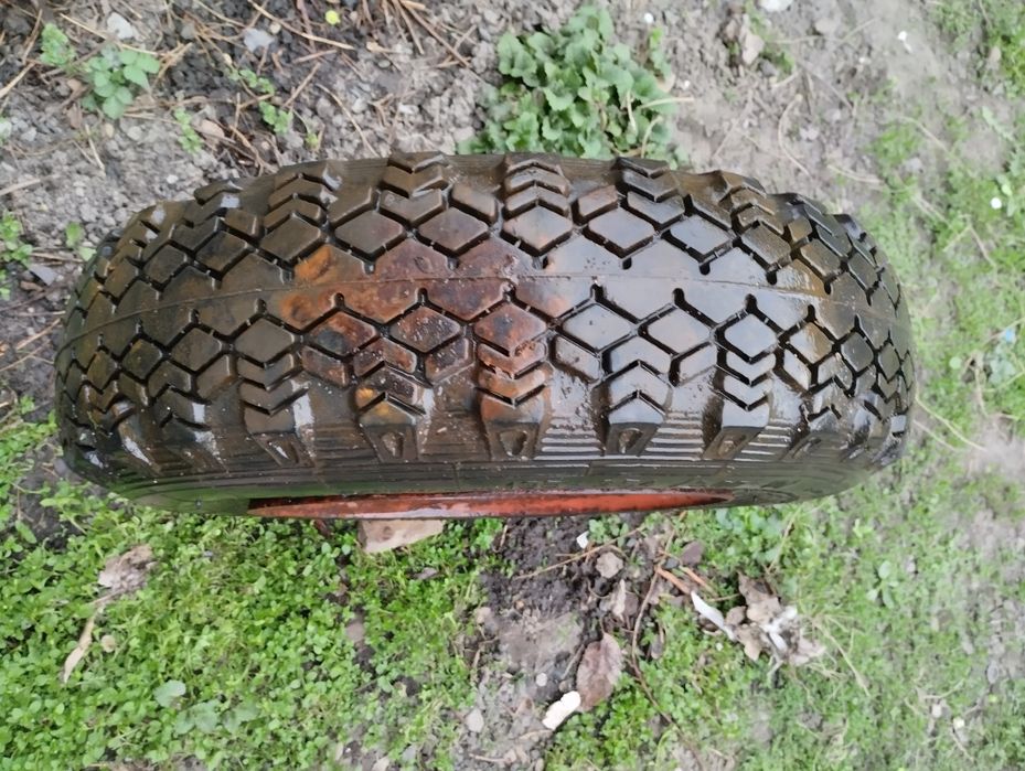 Шина на прицеп б..у.