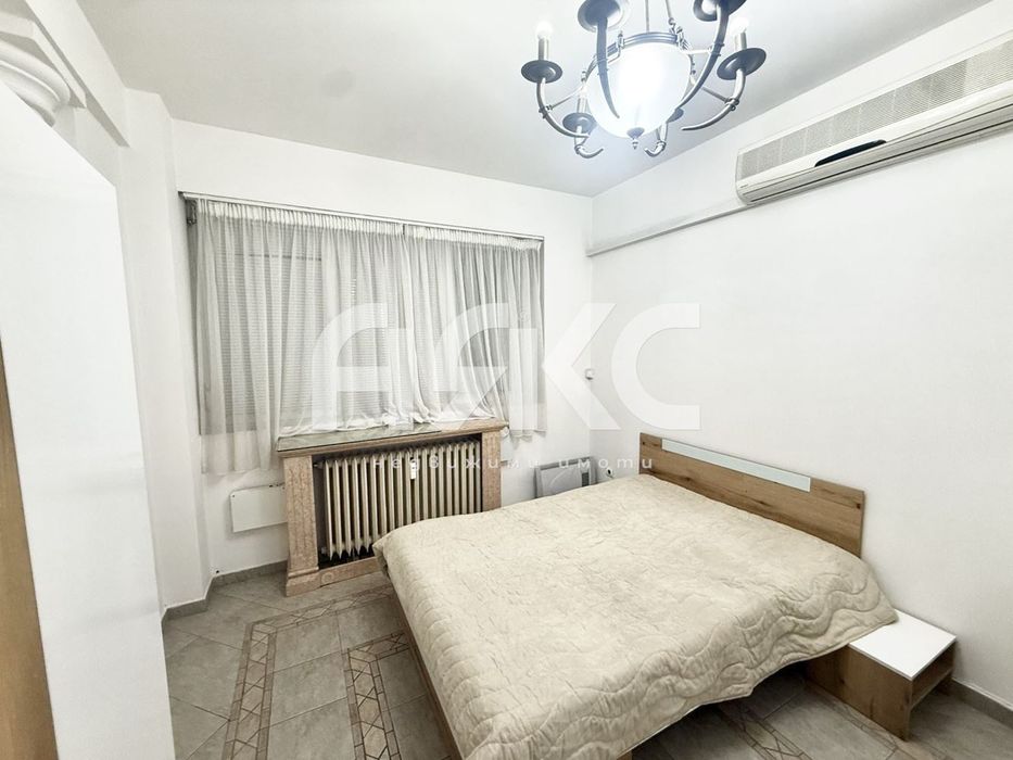 Дава се под наем Двустаен апартамент в София, Център - 80 кв.м за 797.64 € - Снимка #4