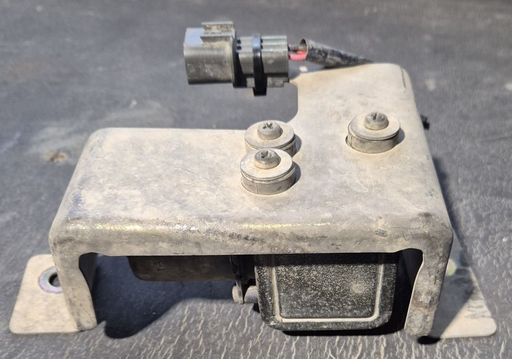 Помпа ,помпичка включване 4х4 Сузуки Гранд Витара