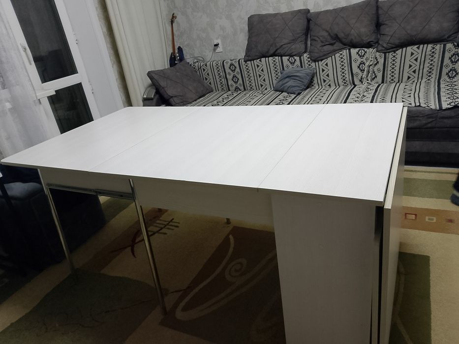 Стол белый 3 метровый