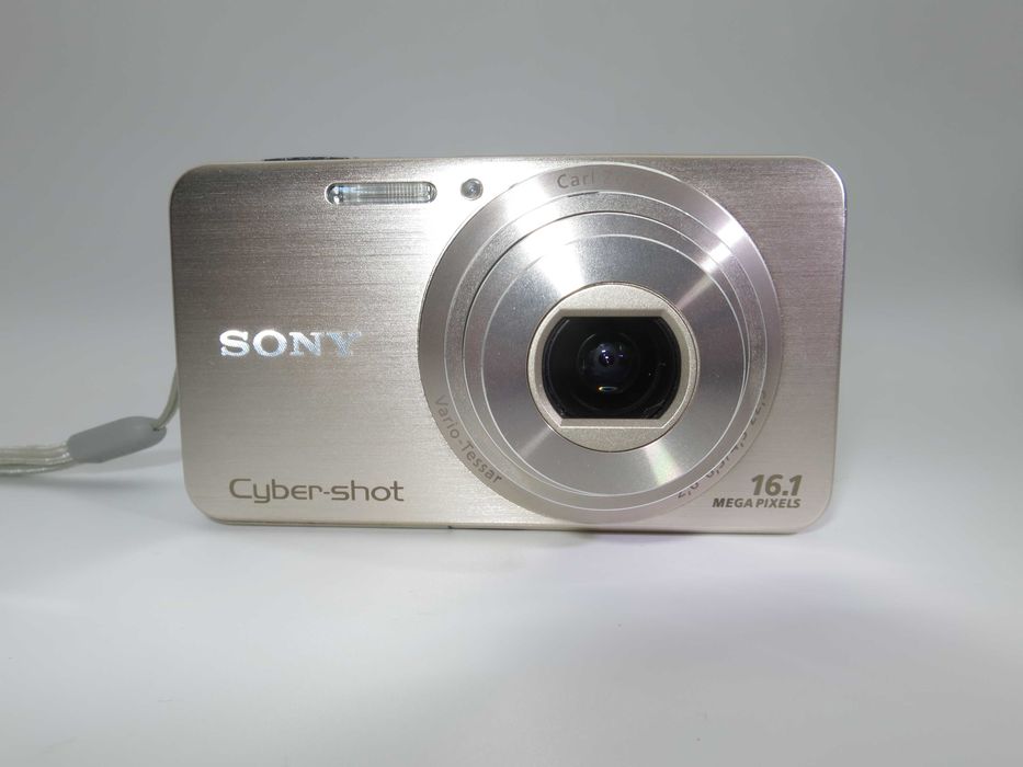 Sony Cyber-shot DSC-W630 ултра компактен и стилен фотоапарат, цифрова камера в отлично състояние като НОВА,  16MP и 5х оптично увеличение