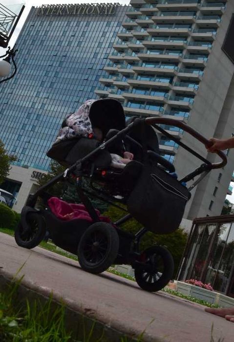 Количка за близнаци Dorjan Quick Twin