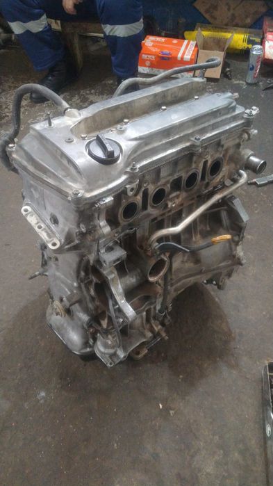 матор 2.4 Toyota