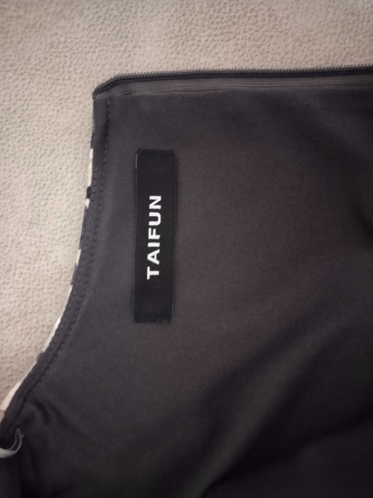 Продам платье в отличном состоянии