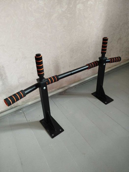 Продам турник для подтягиваний
