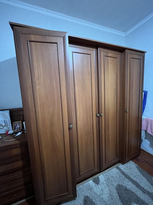 Спальные гарнитуры