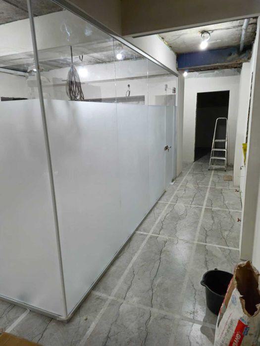 Офисные перегородки цельностеклянные