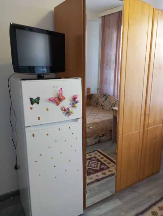 Inchiriez garsonira  etaj1 zona catedrala lidel zamca