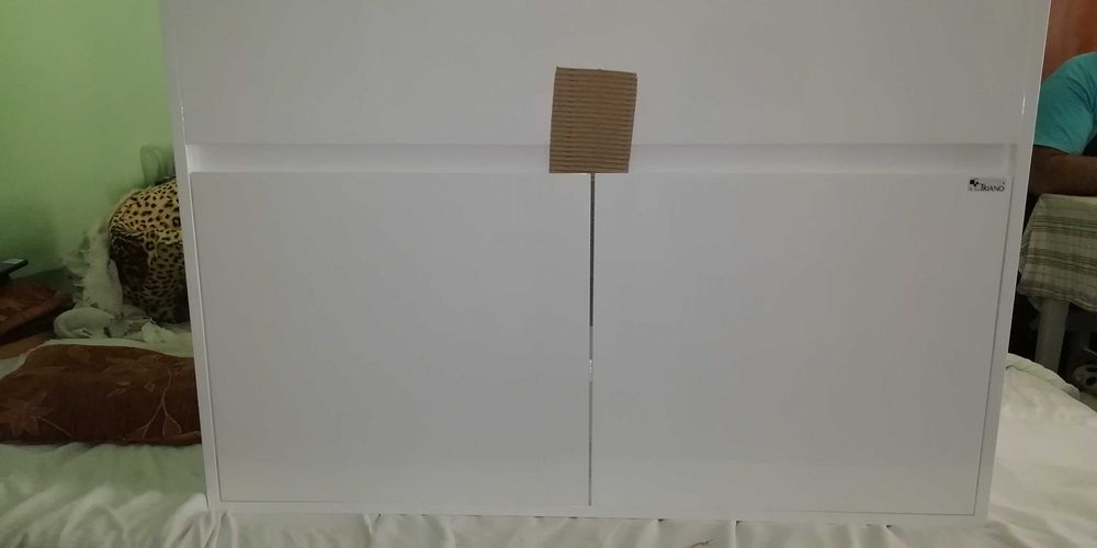 Мивка Фат Гранит, бяла, с десен отцедник и поръчков шкаф към нея