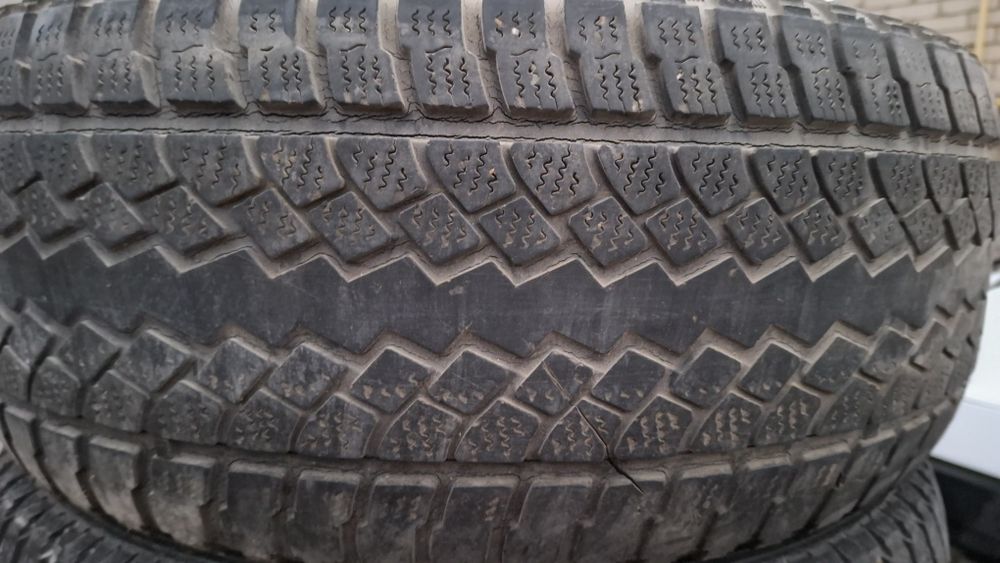 Продам два колеса  на R16