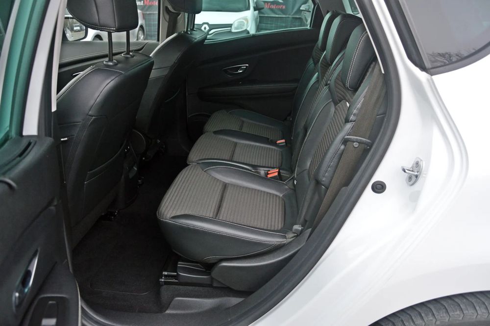 Renault Scenic Intens/Faruri Led/Senzori 360/Camera/Lane assist/Navi mare/Keyless