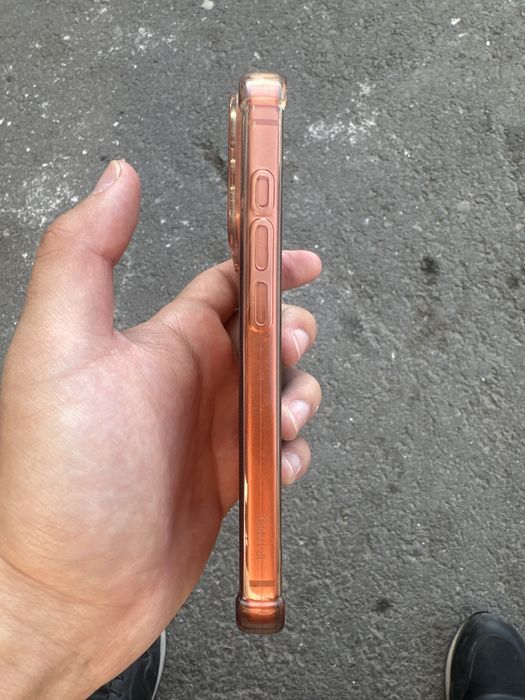 Продам Айфон 17про