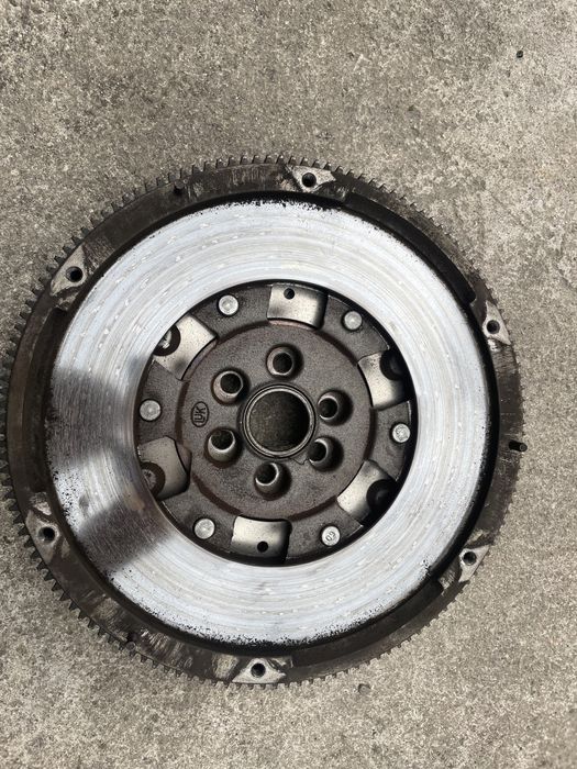 Съединител комплект(маховик,феродо притискател)Ауди 2.0tdi а3 vw seat