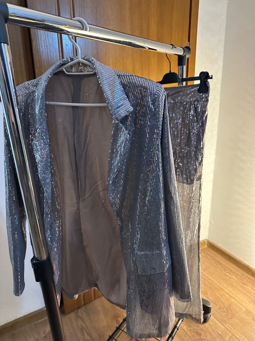 Сако и панталон с пайети