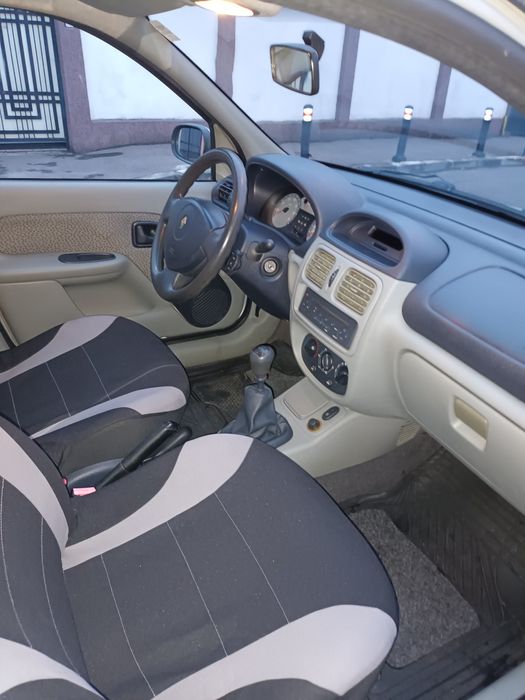 Vând renault clio symbol 2005/101850 km