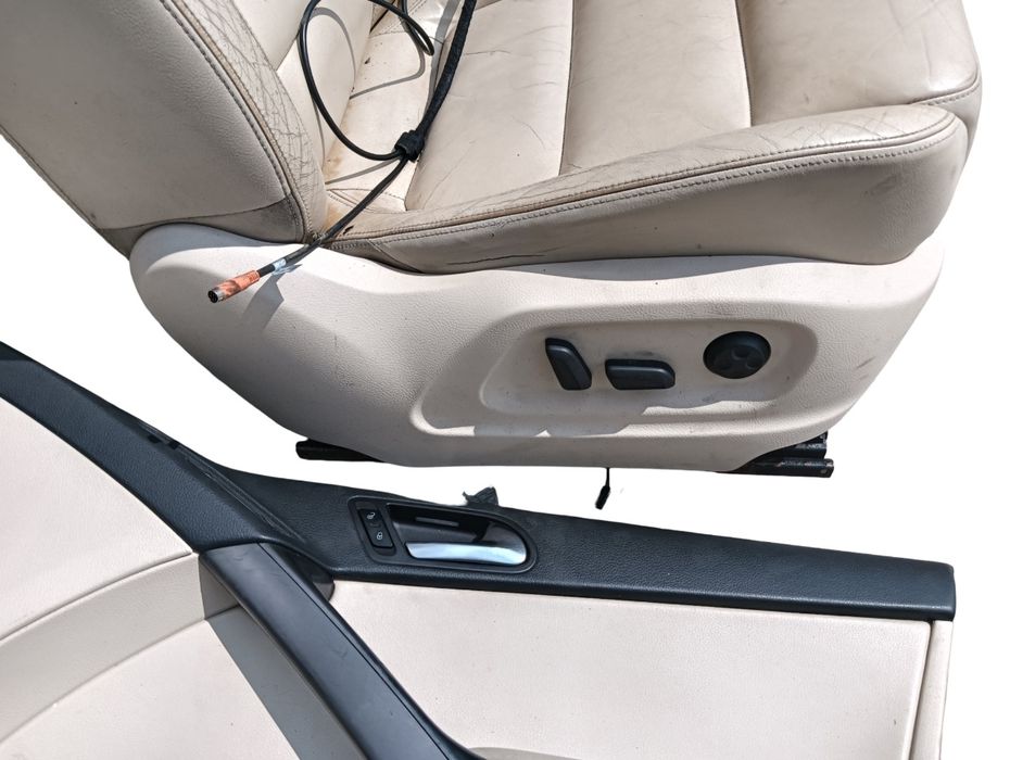Set Scaune Auto Uk Volkswagen Tiguan 5N_ 2007 - >