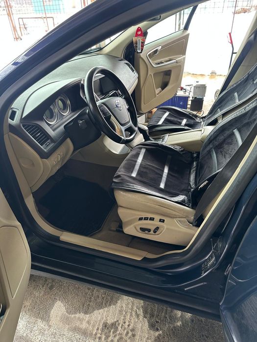 Volvo XC60 2.4D5 automat