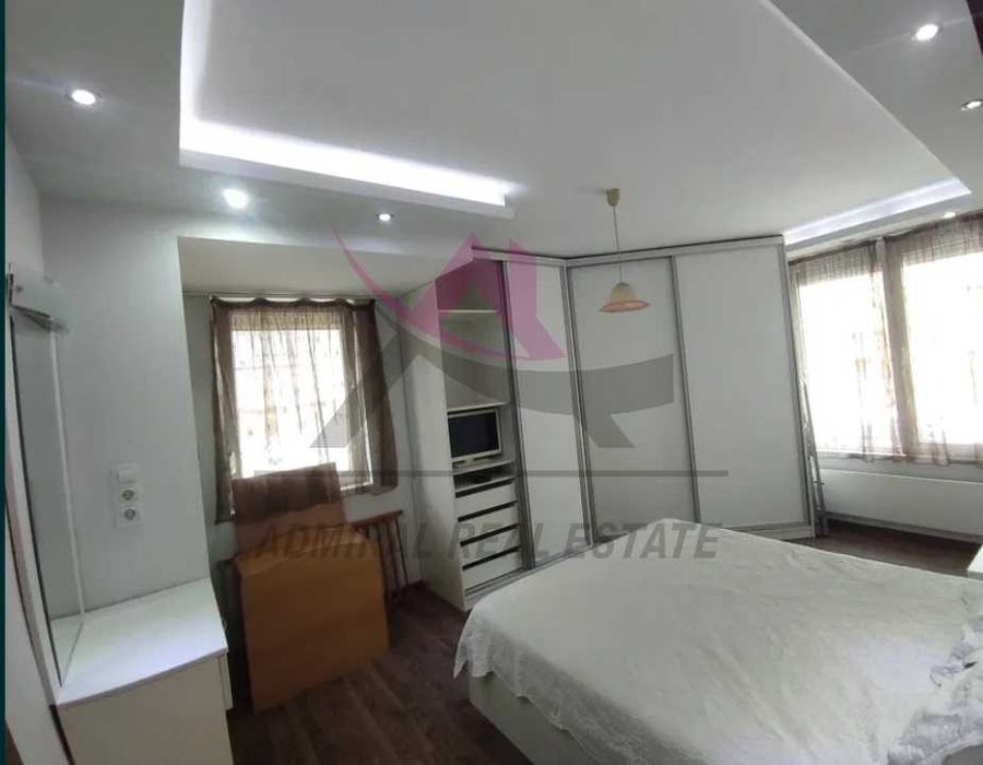 Дава се под наем Тристаен апартамент в Варна, Център - 97 кв.м за 650 € - Снимка #3