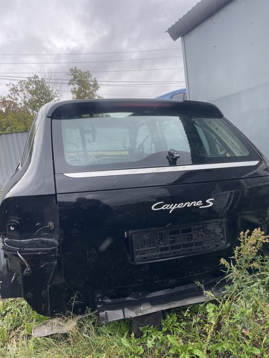 Продам по запчастям порш каен