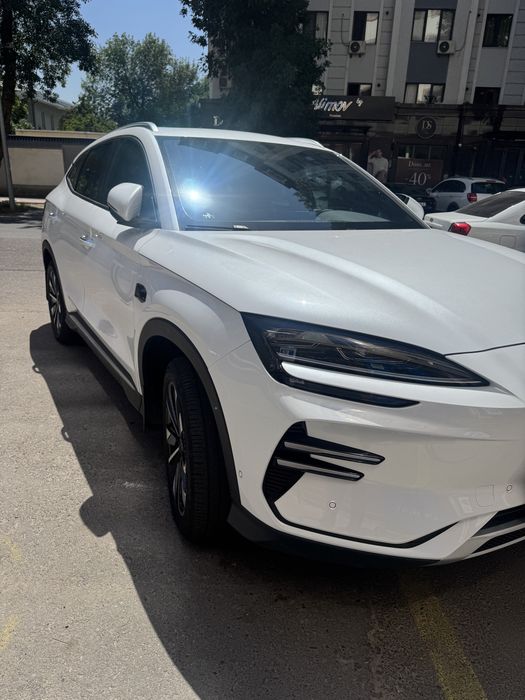 BYD  Чимпион Смарт 605 холати янги