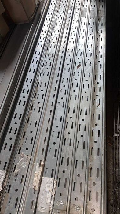 Лотки перфорированные (неперфорированные) для кабеля