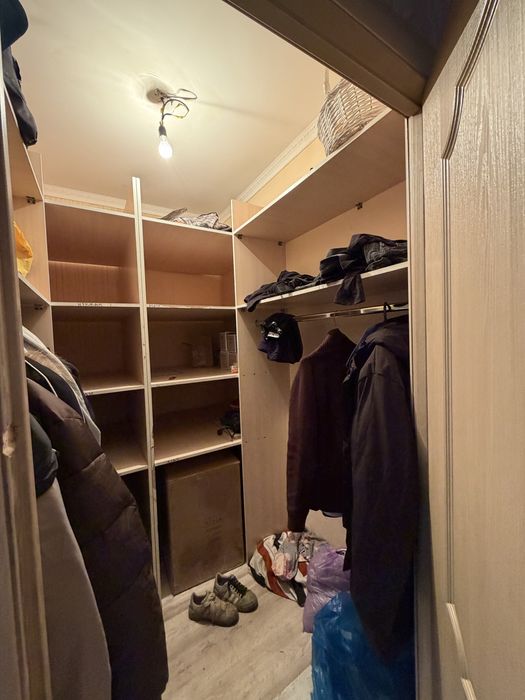 Продается дом под бизнес, район Артема.