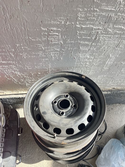 R15 диски сатылады срочна