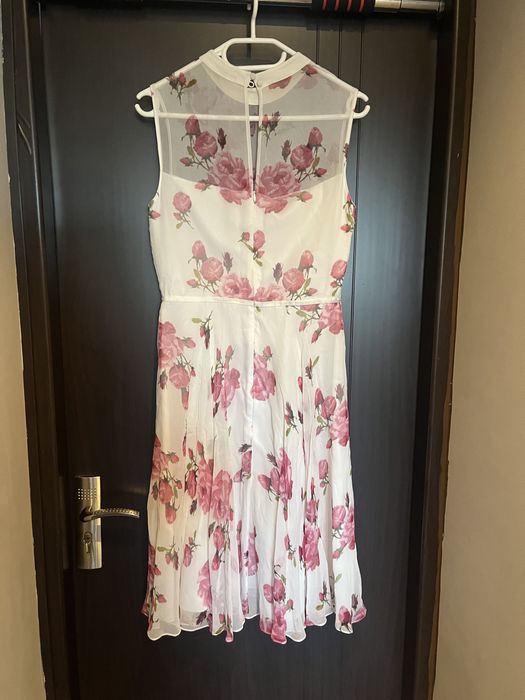 Ежедневна рокля - Hobbs