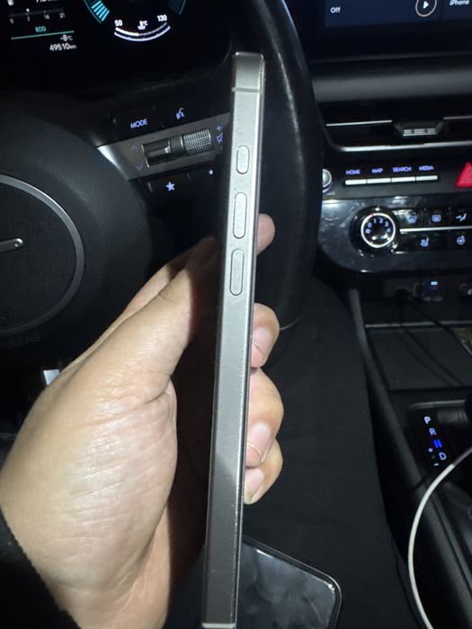 Продую срочна Айфон 16 про макс