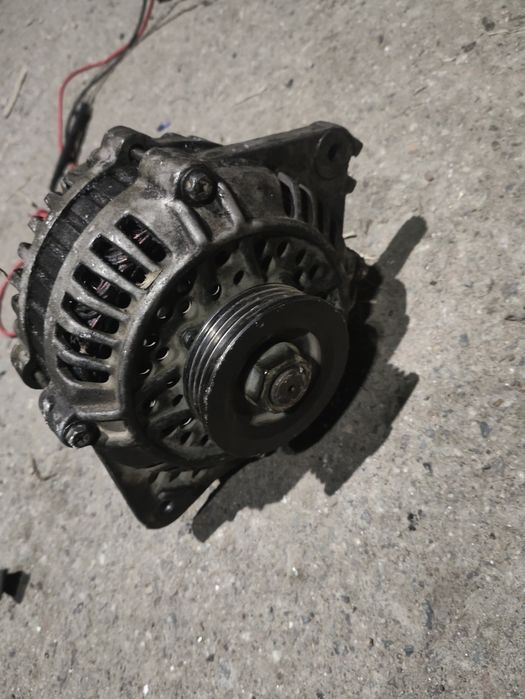 генератор Мицубиси Спейс вагон Галант