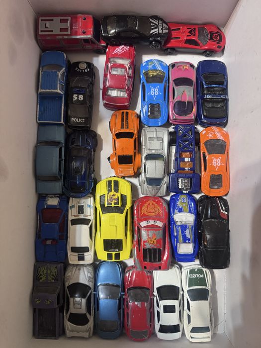 Машинки hot wheels