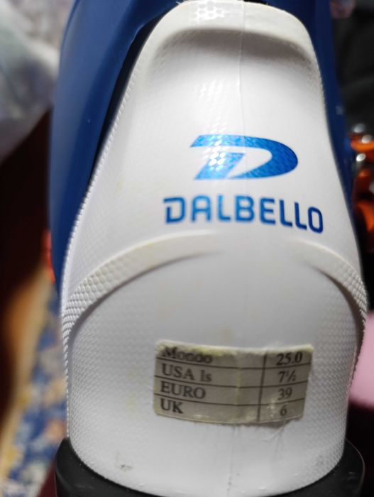 Clăpari de tură Dalbello