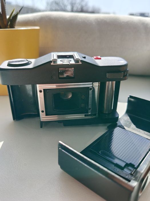 Camere film Minox 35 EL și Kodak Retinette f