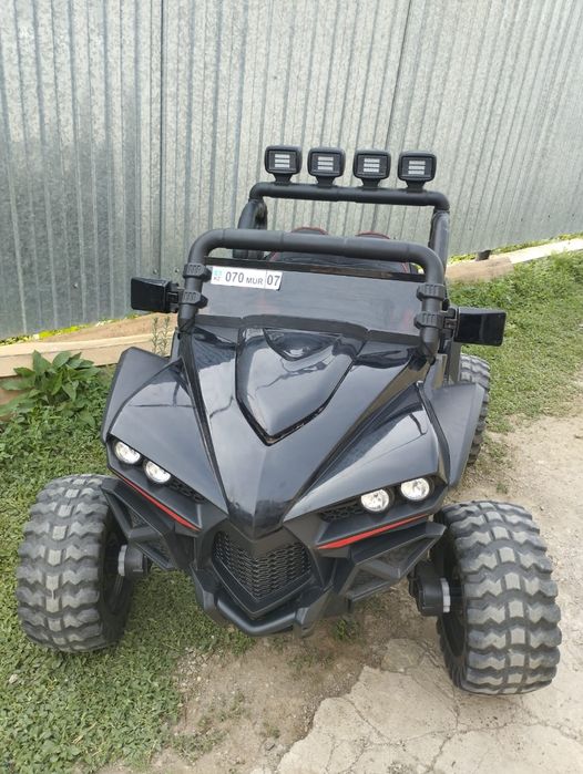 Продам детский электромобиль