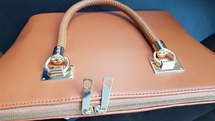 Geanta dama eleganta, incapatoare, maro, NOUA !