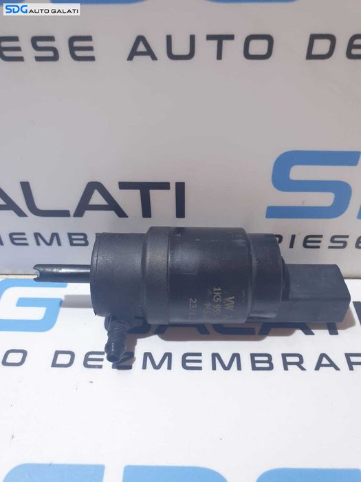 Pompa Pompita Motoras Vas Stropgel Lichid Parbriz Skoda Octavia 3 2015 - 2022 Cod 1K5955651 [D0678]