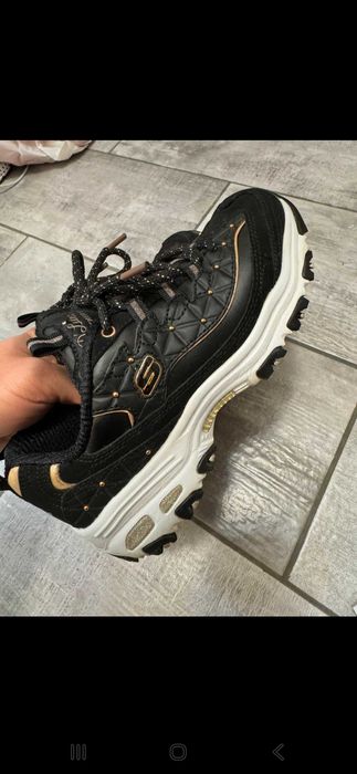 Adidasi dama skechers