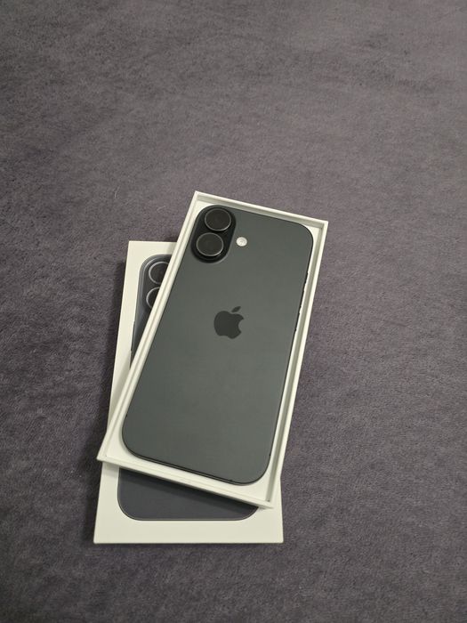 Vand/Schimb Iphone 17 nou/256gb